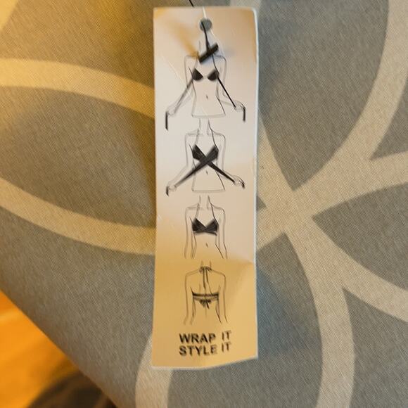 Sundazed Simone Underwire White Halter Wrap Swimsuit Top 32C New with tags - Picture 6 of 7